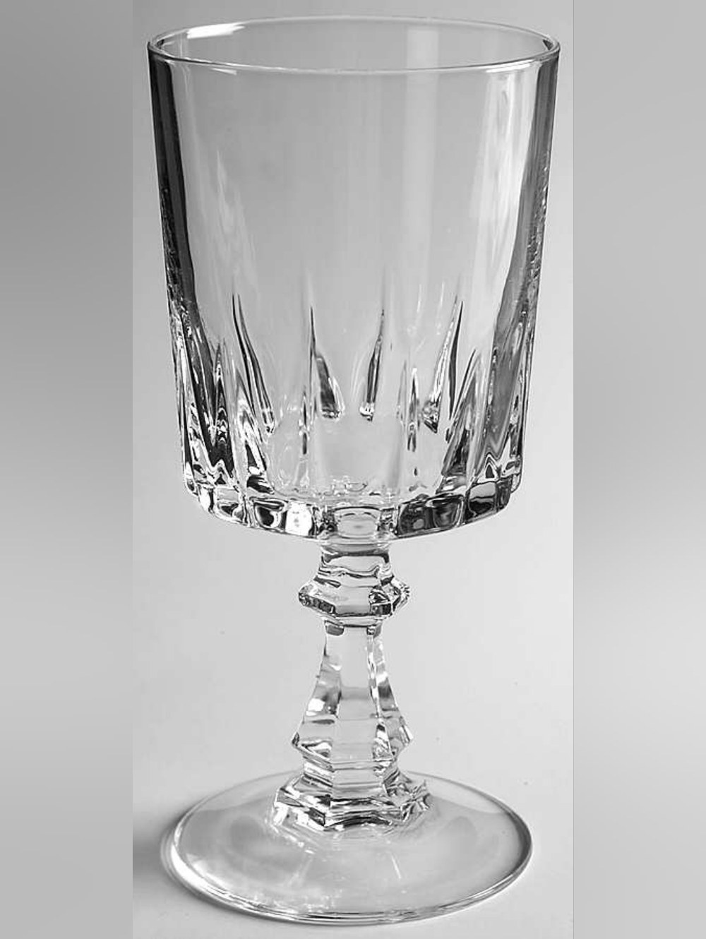 Set Of 4 Vintage Wine Glasses